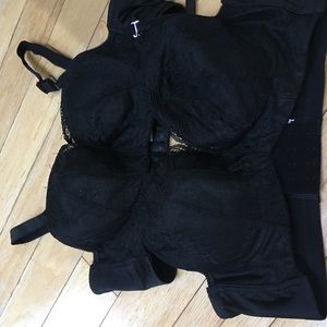 4 Chuns Women’s Fashion Padded bra “ one size”